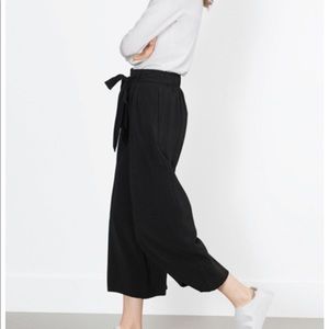 Black Zara Trafaluc Cropped Flowing trousers